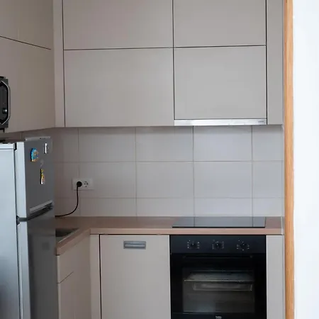 2 Bedroom, 1 Living Room Apartment Downtown Нови Сад Екстериор снимка