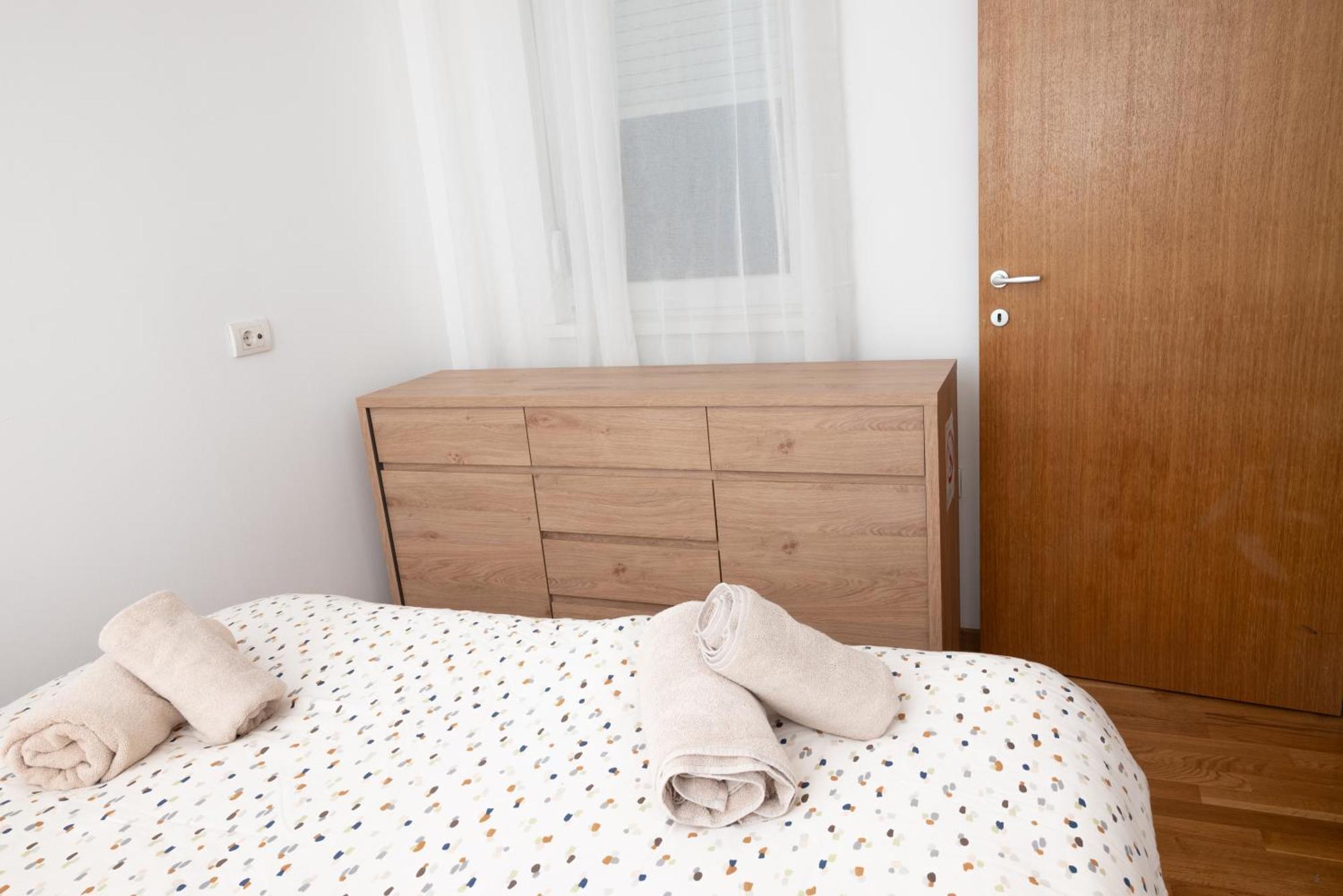 Апартамент 2 Bedroom, 1 Living Downtown Нови Сад